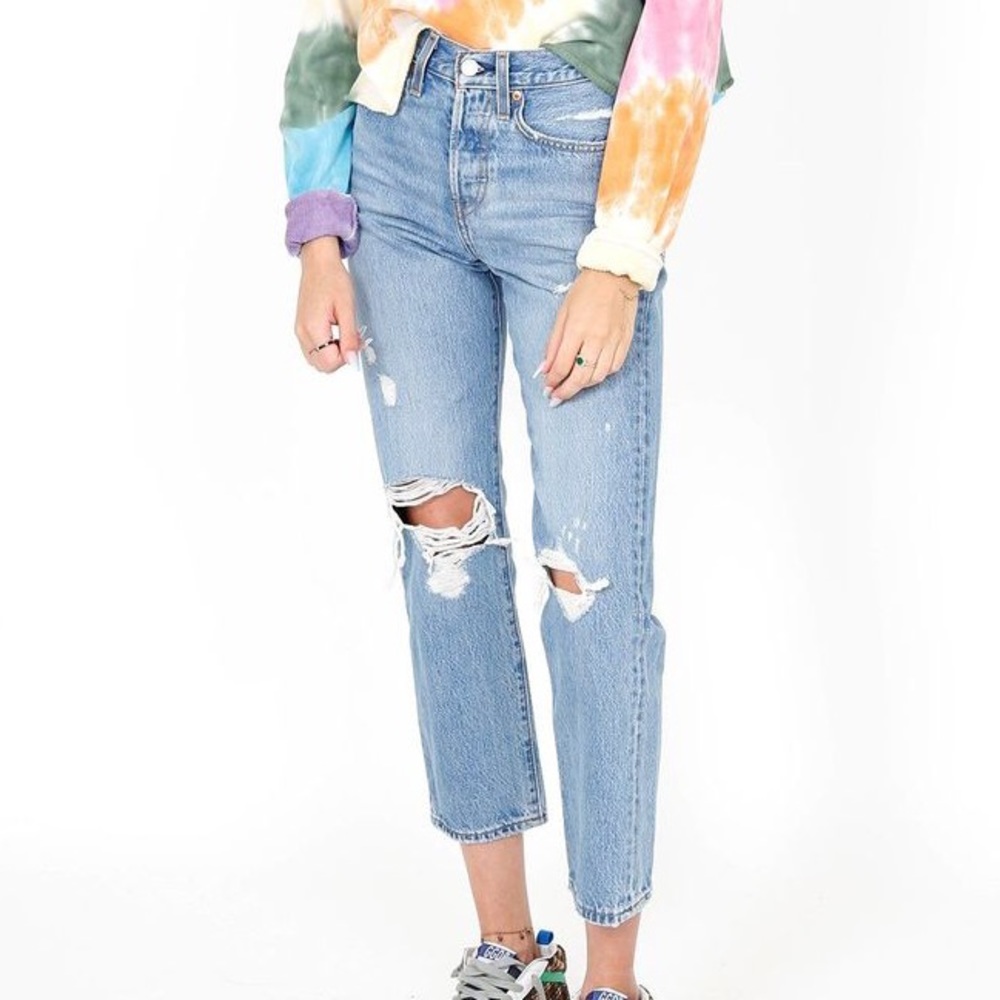 Levi’s Wedgie Straight sz25 (Authentically Yours)